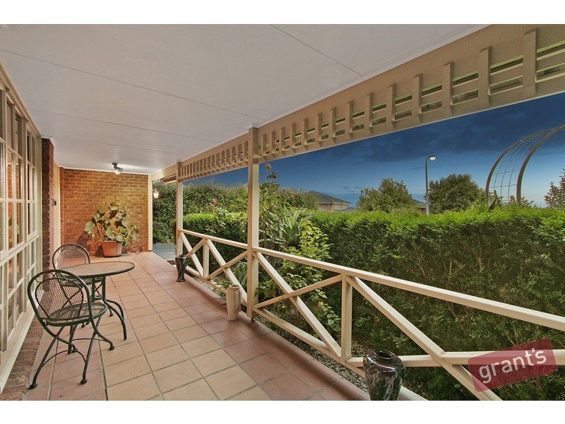 5 Nioka Court, Endeavour Hills VIC 3802