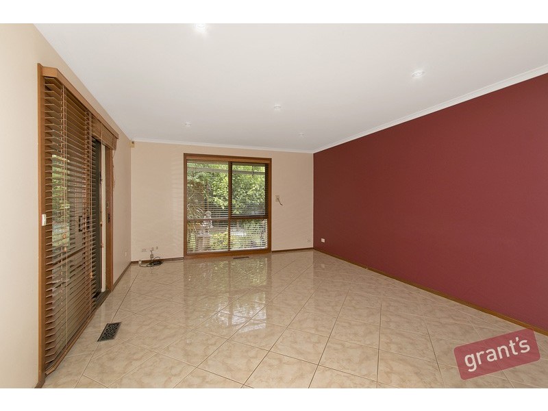 5 Nioka Court, Endeavour Hills VIC 3802