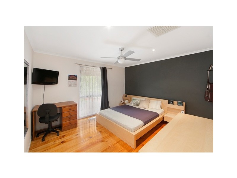 15 McKenzie Lane, Narre Warren North VIC 3804