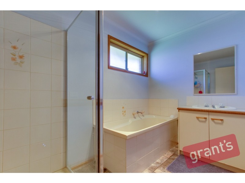 2/37 Broderick Road, Carrum Downs VIC 3201