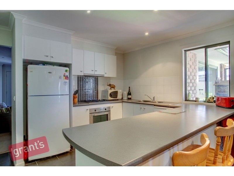 10 Natanya Drive, Pakenham VIC 3810