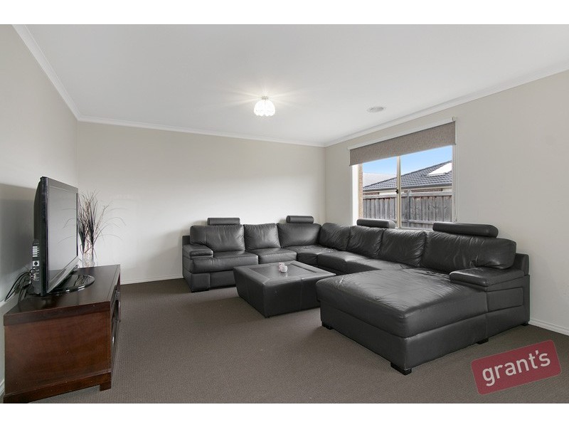 50 Arden Avenue, Pakenham VIC 3810