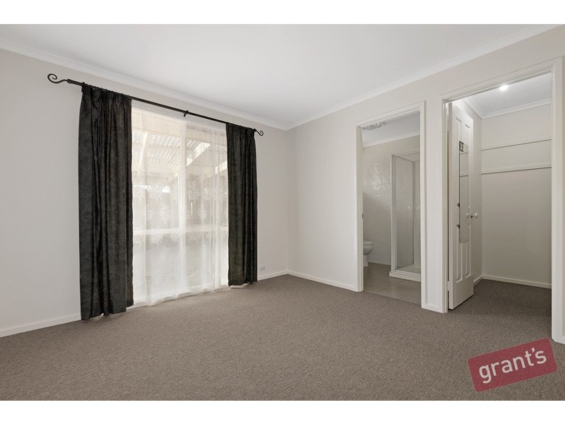 35 Kellett Street, Cranbourne North VIC 3977