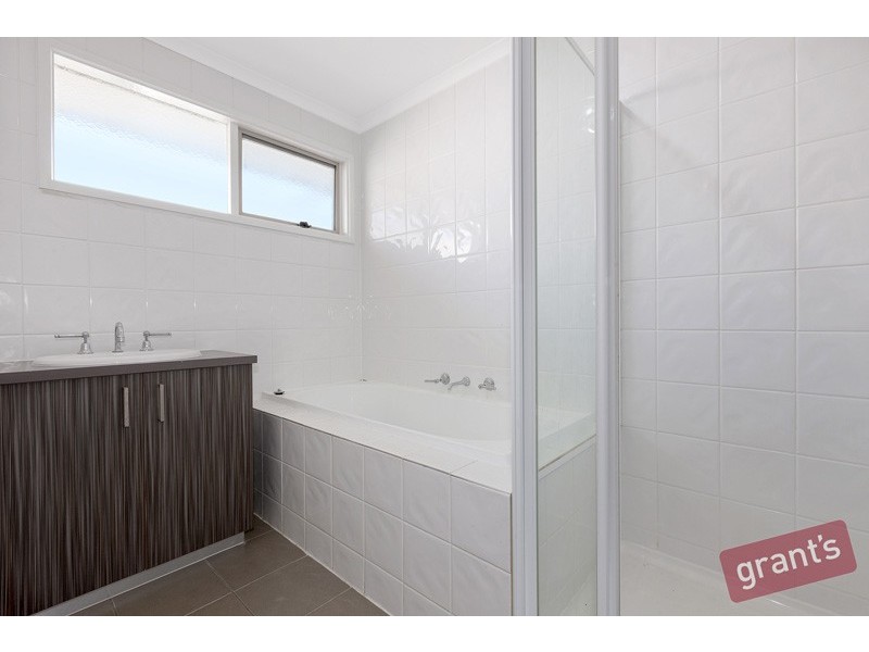 35 Kellett Street, Cranbourne North VIC 3977