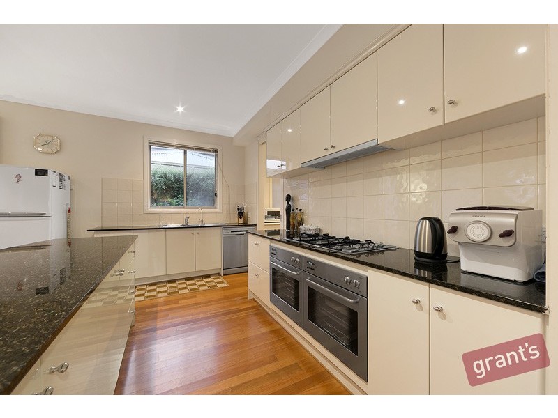 28 Grenfell Rise, Narre Warren South VIC 3805