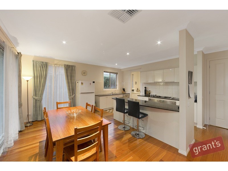 28 Grenfell Rise, Narre Warren South VIC 3805