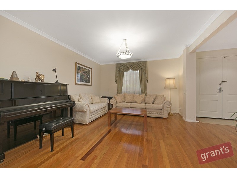 28 Grenfell Rise, Narre Warren South VIC 3805