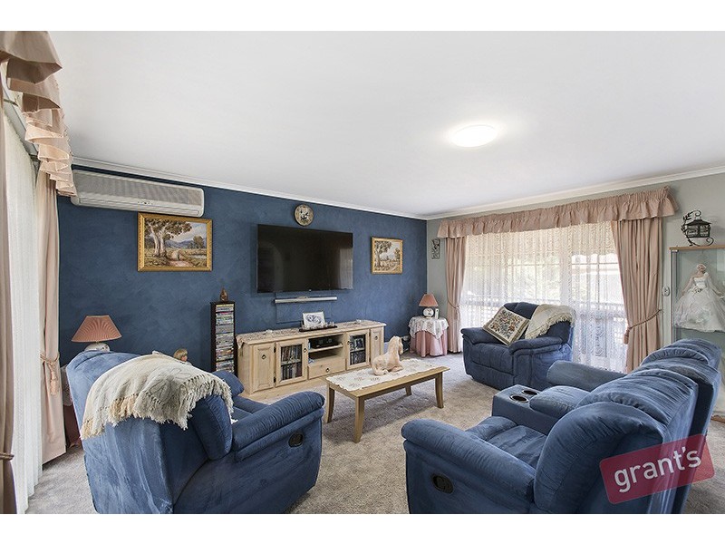 22 Dewpoint Crescent, Hampton Park VIC 3976