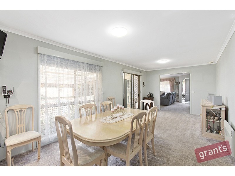 22 Dewpoint Crescent, Hampton Park VIC 3976