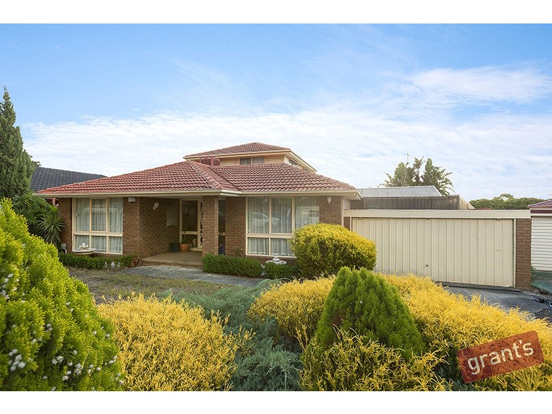 12 Cristata Avenue, Endeavour Hills VIC 3802