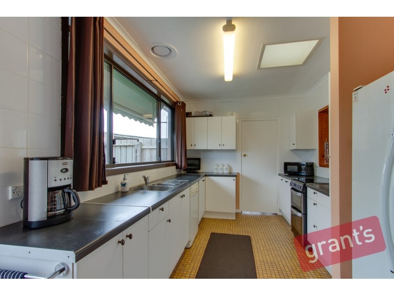 4 Hollydene Court, Narre Warren VIC 3805