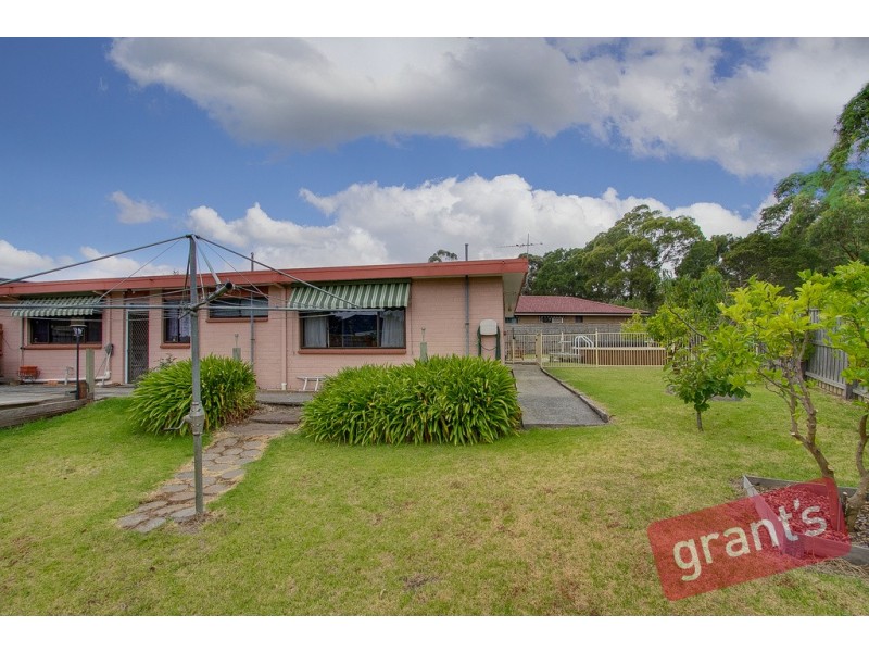 4 Hollydene Court, Narre Warren VIC 3805