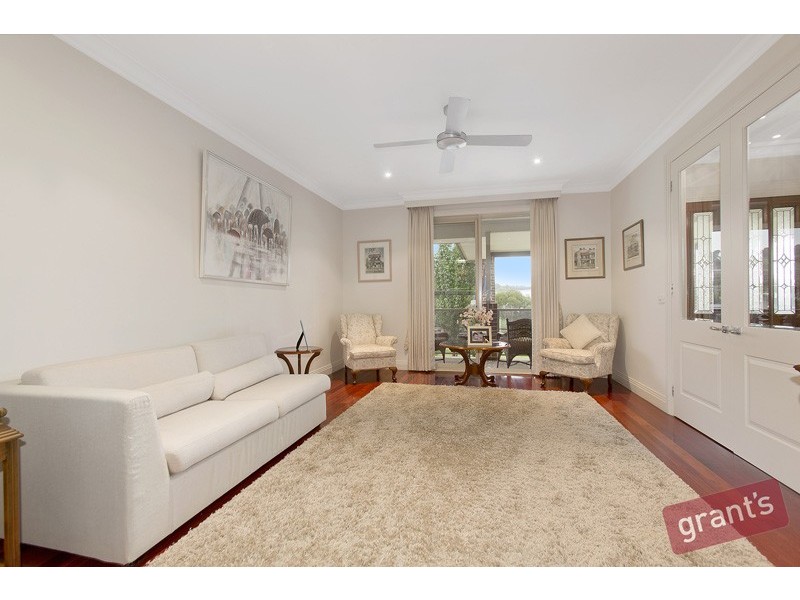 24 Aranmore Crescent, Narre Warren North VIC 3804