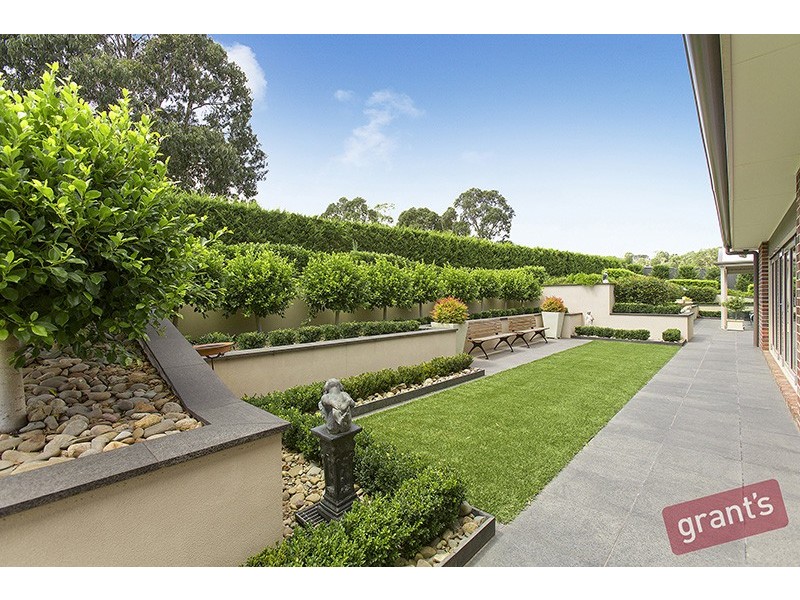24 Aranmore Crescent, Narre Warren North VIC 3804