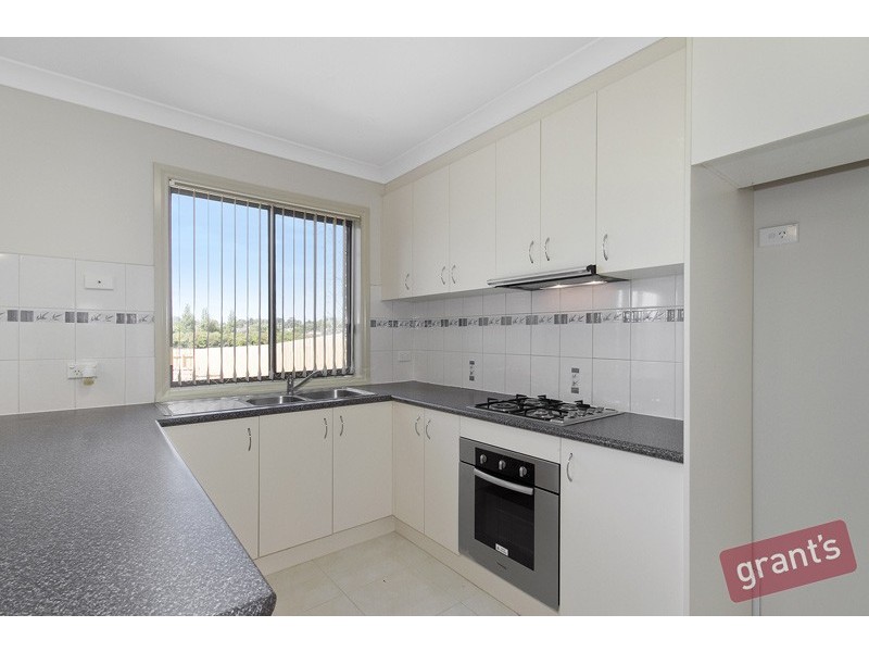 2 /151 Hinrichsen Drive, Hallam VIC 3803