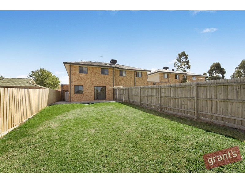 2 /151 Hinrichsen Drive, Hallam VIC 3803