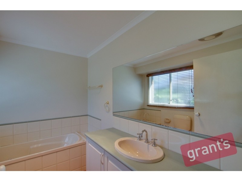 62 Tangerine Drive, Narre Warren South VIC 3805