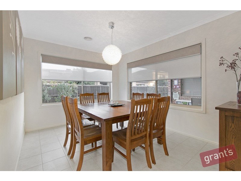 5 Caribbean Pine Court, Lyndhurst VIC 3975