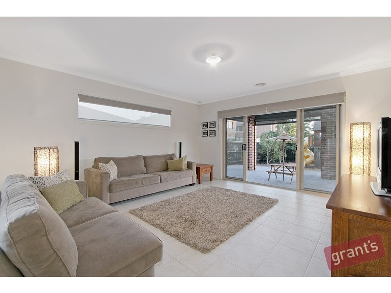 5 Caribbean Pine Court, Lyndhurst VIC 3975