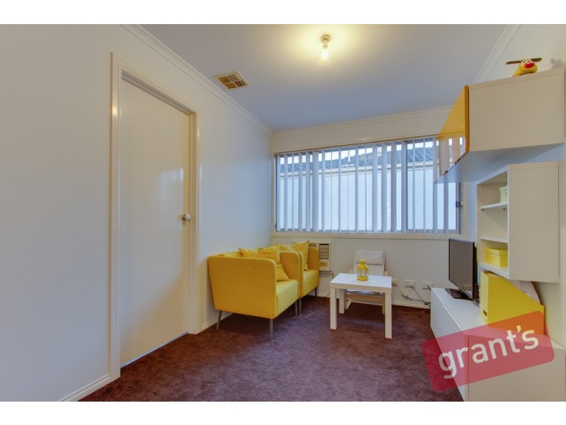 6 Wattlebird Court, Narre Warren VIC 3805