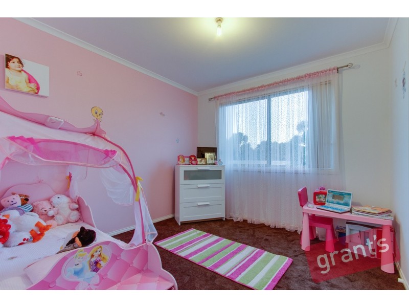 6 Wattlebird Court, Narre Warren VIC 3805