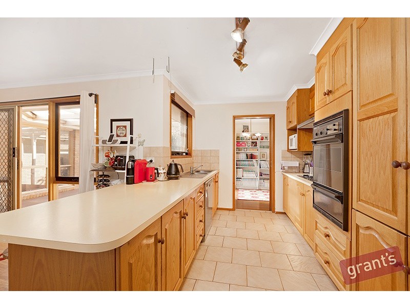 14 Tamarisk Road, Narre Warren VIC 3805