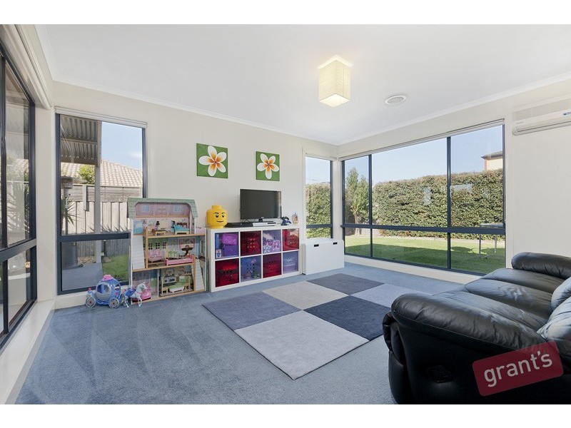 9 Avendon  Court, Narre Warren South VIC 3805
