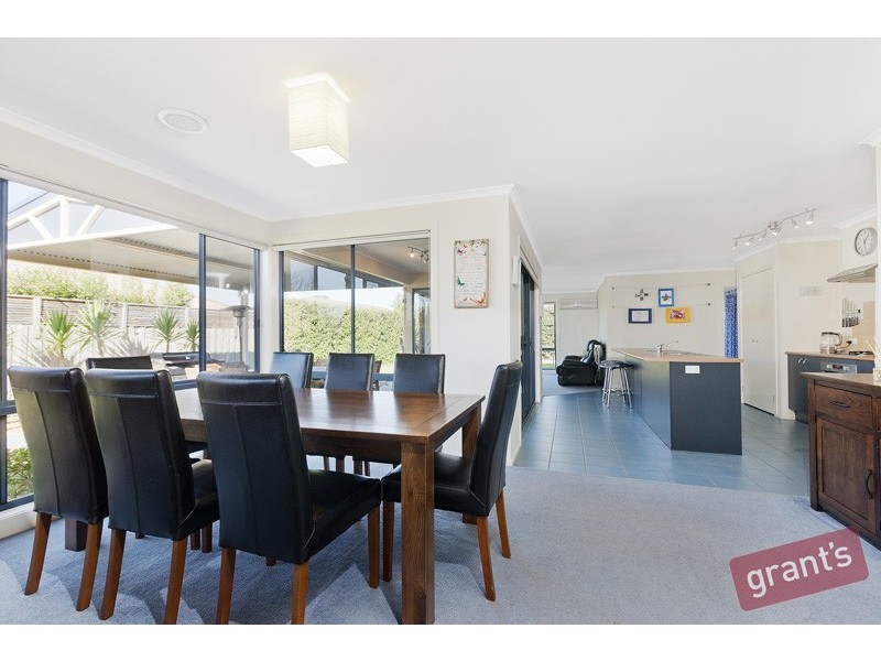 9 Avendon  Court, Narre Warren South VIC 3805