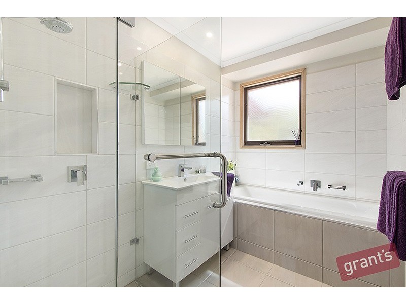 4 Millport Court, Endeavour Hills VIC 3802