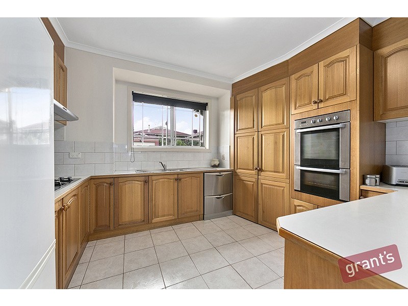 24 Ingleton Court, Narre Warren VIC 3805