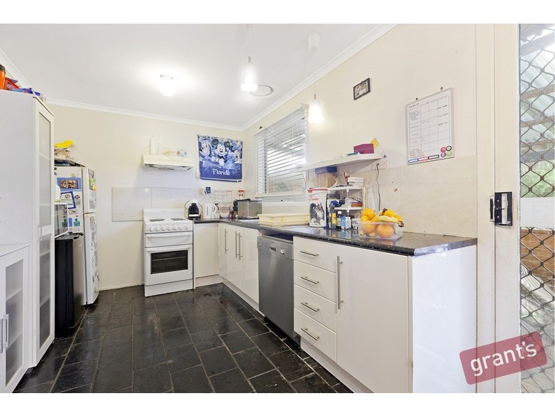 33 Woodlands Crescent, Narre Warren VIC 3805