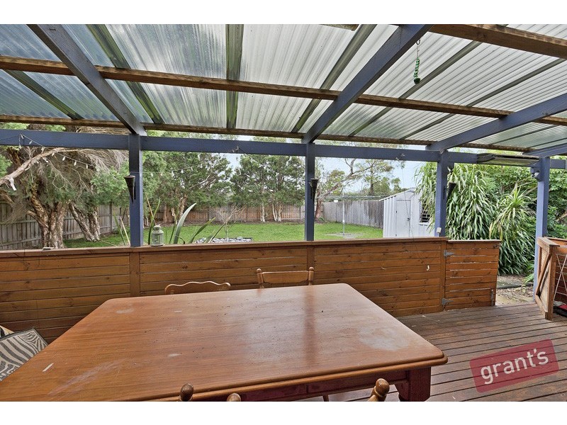 33 Woodlands Crescent, Narre Warren VIC 3805