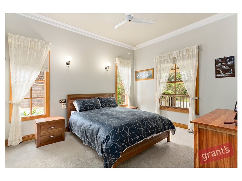 8 Market Lane, Narre Warren South VIC 3805