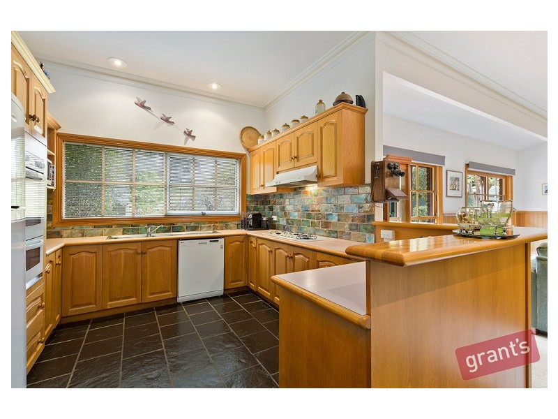 8 Market Lane, Narre Warren South VIC 3805
