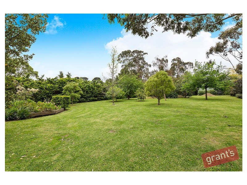 8 Market Lane, Narre Warren South VIC 3805