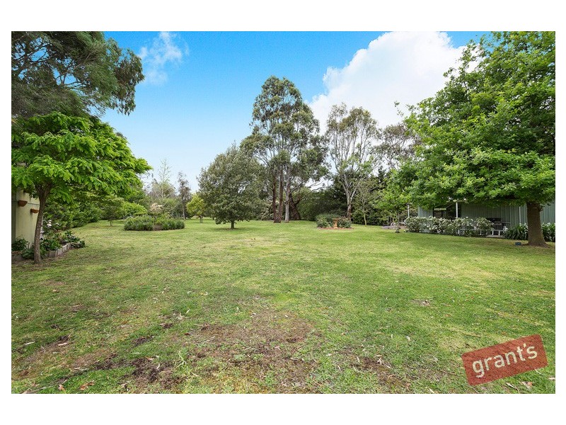 8 Market Lane, Narre Warren South VIC 3805