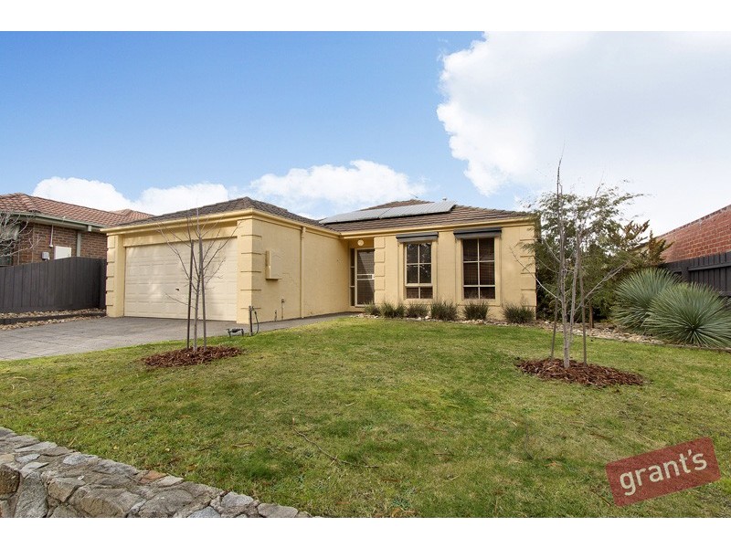 24 Silkwood Avenue, Berwick VIC 3806