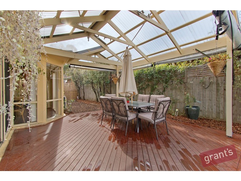 24 Silkwood Avenue, Berwick VIC 3806