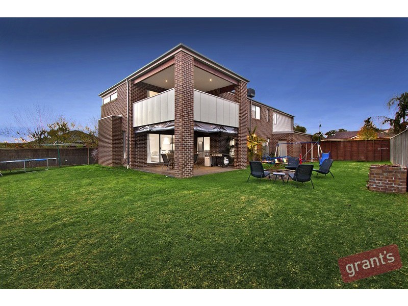 1 Angelique Street, Berwick VIC 3806