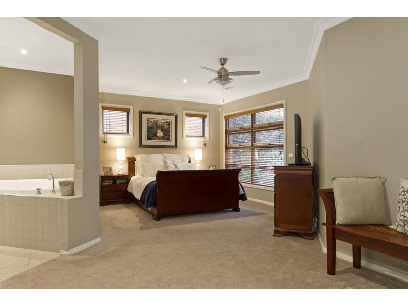 15 Viewgrand Drive, Berwick VIC 3806