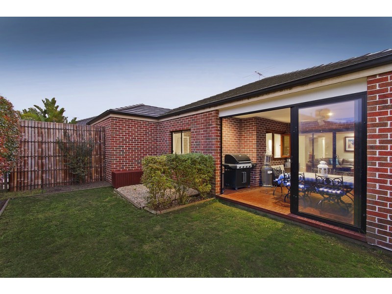 15 Viewgrand Drive, Berwick VIC 3806