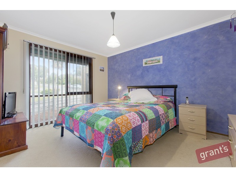 24 Trentwood Road, Narre Warren VIC 3805