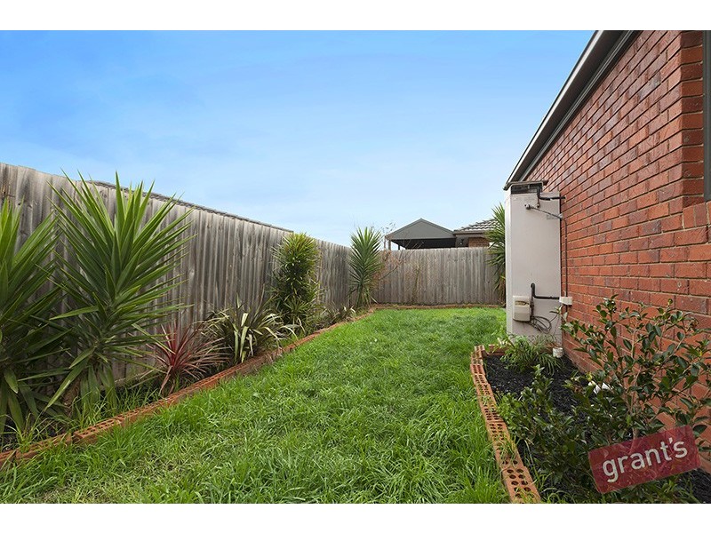 45 Melzak Way, Berwick VIC 3806