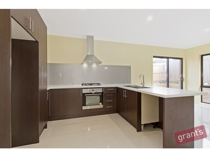 82a Fleetwood Drive, Narre Warren VIC 3805