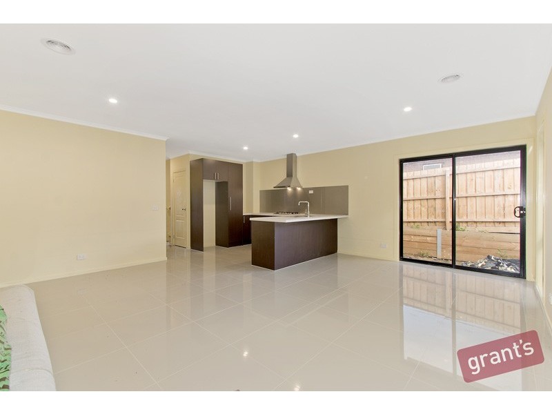 82a Fleetwood Drive, Narre Warren VIC 3805