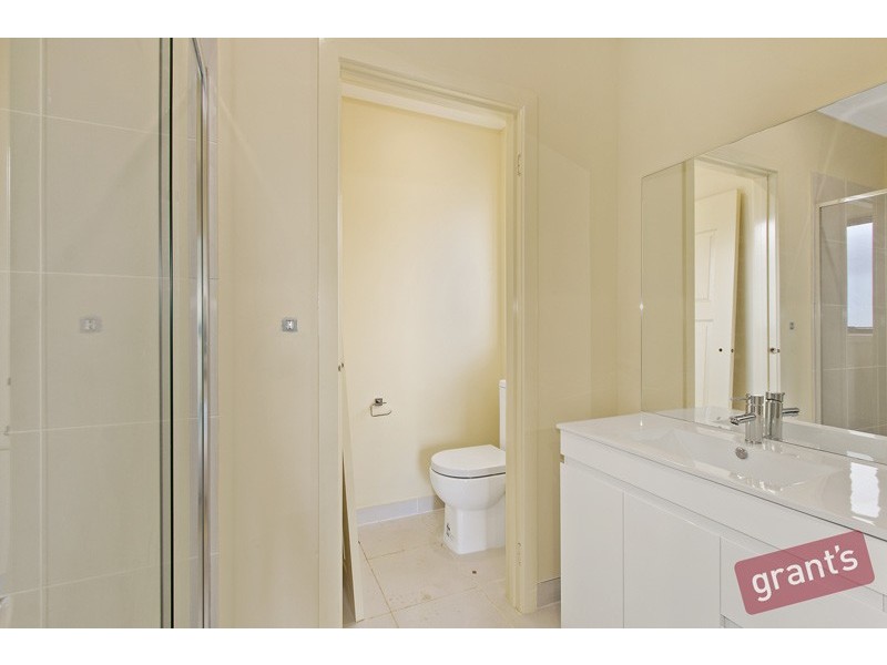 82a Fleetwood Drive, Narre Warren VIC 3805