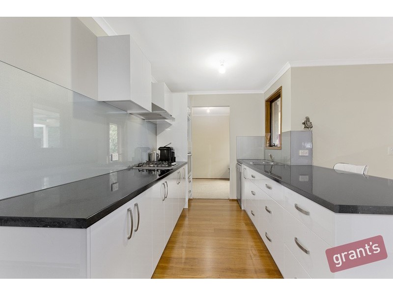 16 Facey Court, Narre Warren VIC 3805