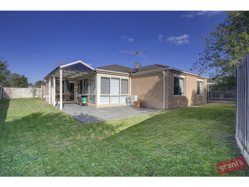 24 Bancroft Avenue, Narre Warren South VIC 3805