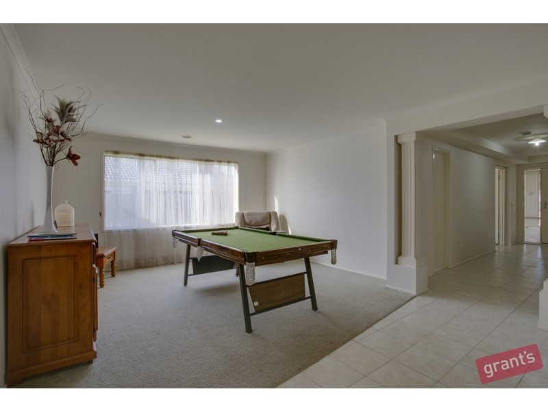 24 Bancroft Avenue, Narre Warren South VIC 3805