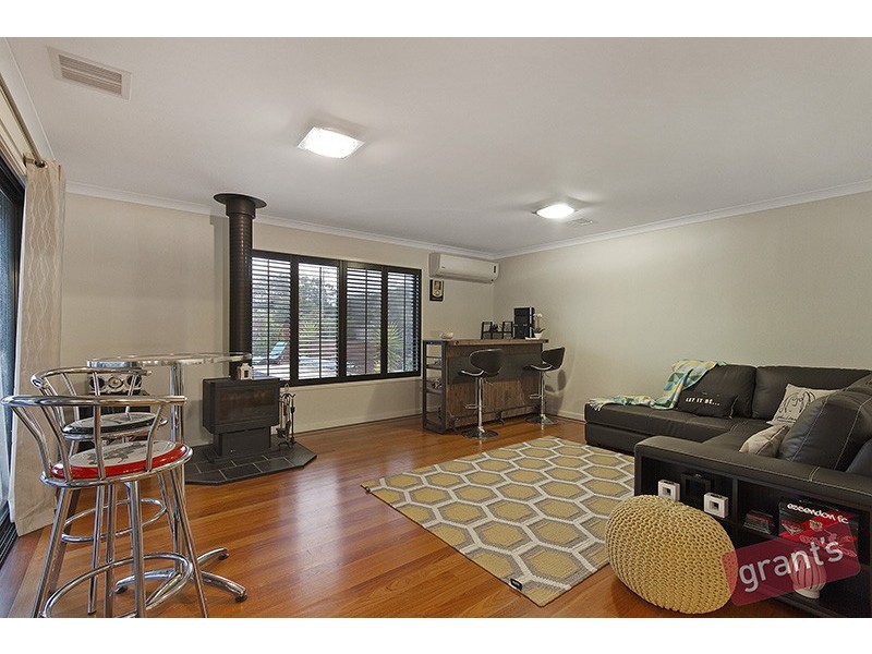 9 Rose Garden Court, Narre Warren North VIC 3804